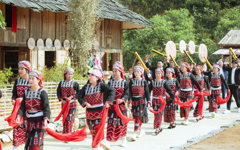 Sapa culture with stories of ethnic life and traditions in the Northern highlands 4 Sapa Culture A Vibrant Gathering Showcases Strong Ethnic Life And Highland Traditions