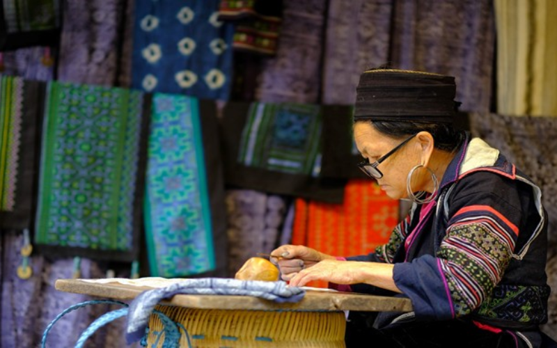 Sapa culture with stories of ethnic life and traditions in the Northern highlands 14 Supporting Artisans Strengthens Sapa Ethnic Minority Culture And Heritage